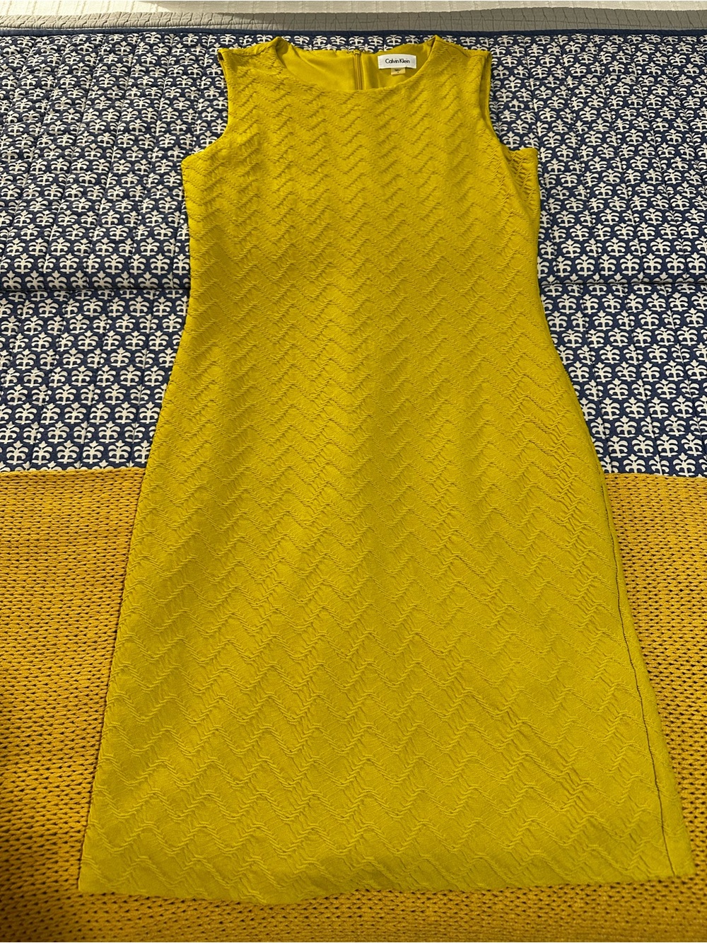 Calvin Klein Yellow Textured Sleeveless Sheath Dress